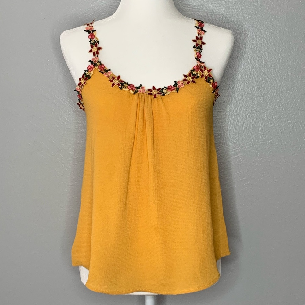 Embroidered flower strap tank top